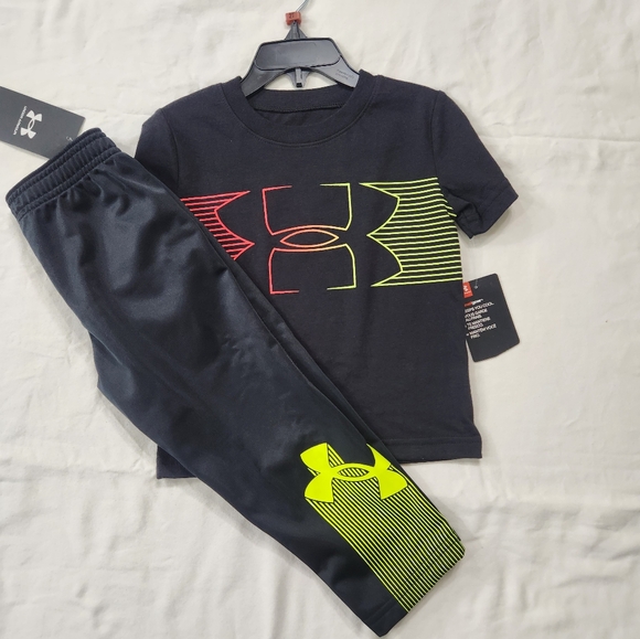🆕️ Under Armour Tee and Pants